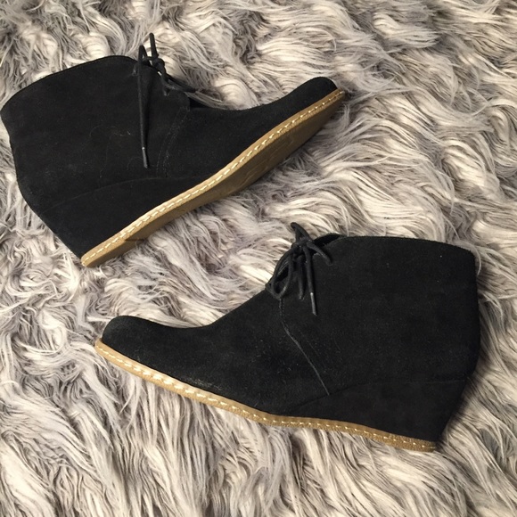 Franco Sarto Shoes - FRANCO SARTO "ACQUIRE" SUEDE WEDGES